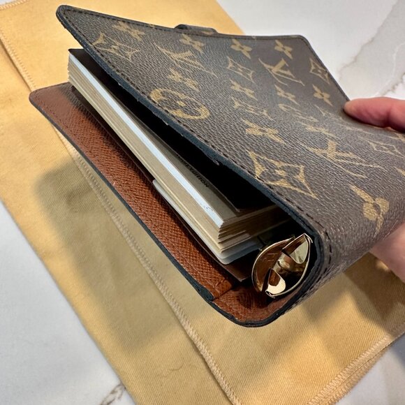 Louis Vuitton Medium Ring Agenda Cover $740 - Picture 7 of 11